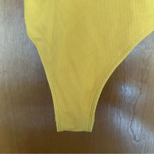 Abercrombie & Fitch  Plunge V-Neck Ribbed Yellow One Piece Swimsuit Size Small