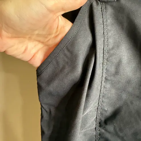 Duluth trading black skort size 12