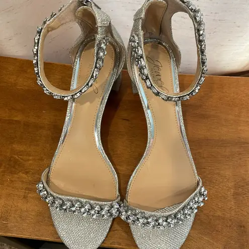 BADGLEY MISCHKA JEWEL BRONWEN SILVER EMBELLISHED EVENING WEDDING PROM SIZE 8