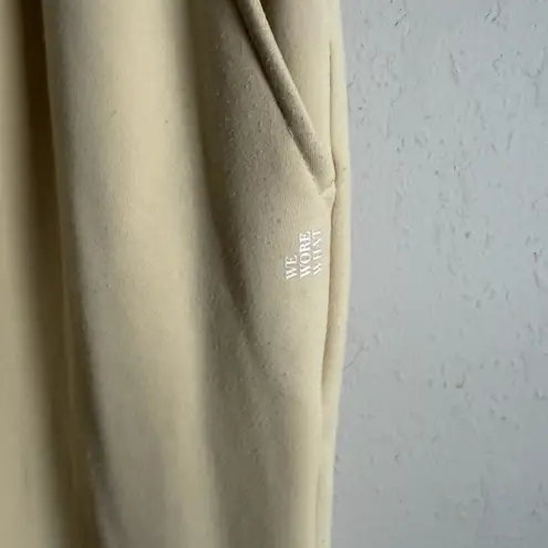 We Wore What Cream Biege Terry Boyfriend Sleek Jogger Sweatpants Womens M