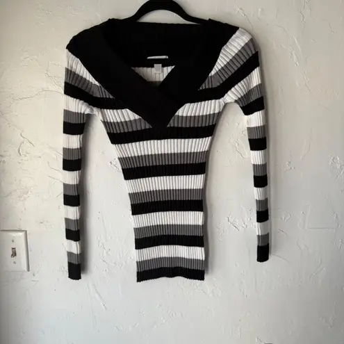 Love by Design Y2k Striped V Neck Fitted Sweater Gray Medium Snatched Grunge