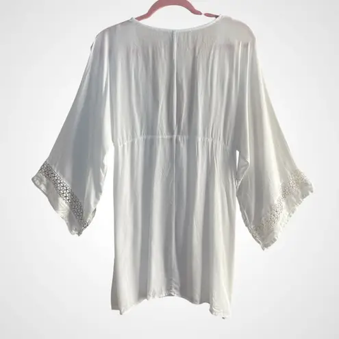 RAVIYA Crochet Inlay Lightweight V