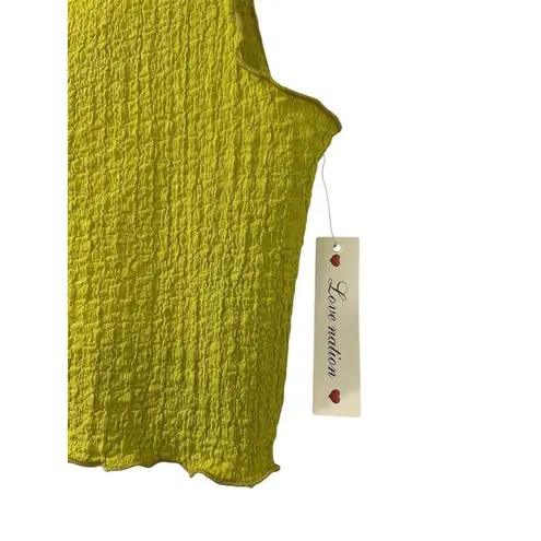 Love Nation Sleeveless Top Size Medium Cropped Tank Blouse Green Textured NWT