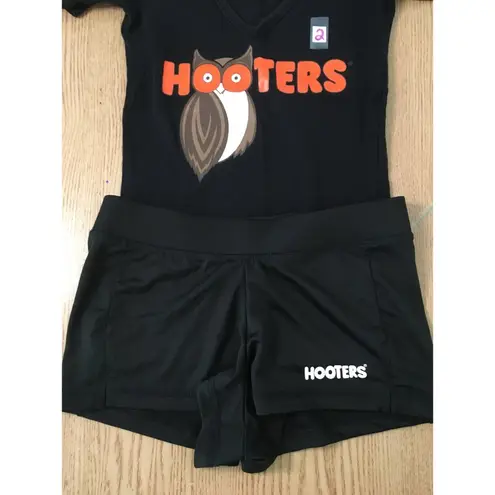 Hooters B71 #2 Girl Worn Uniform Short Sleeve V-neck Tee & Shorts Outfit Xxs