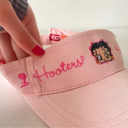 Hooters VINTAGE RARE Y2K 2002  Girl Betty Boop Visor Cap