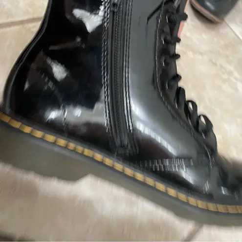Dr. Martens 1460J 8