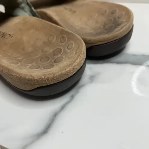 Vionic Women's Sage Green Hook Loop Comfort Slides Slip On Florence Sandals Sz 9