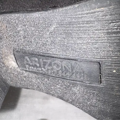 Arizona Jeans Arizona Jean Company Black Ankle Julian Booties with Buckle Detail size 8