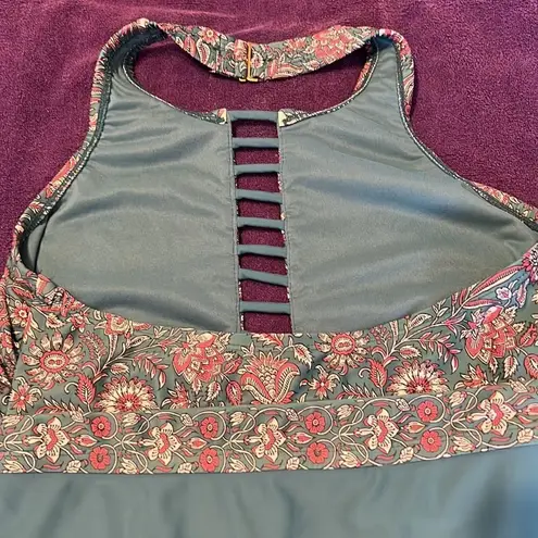 Unbranded one piece swimsuit turquoise on the bottom w/ flowery print on top EUC Size L