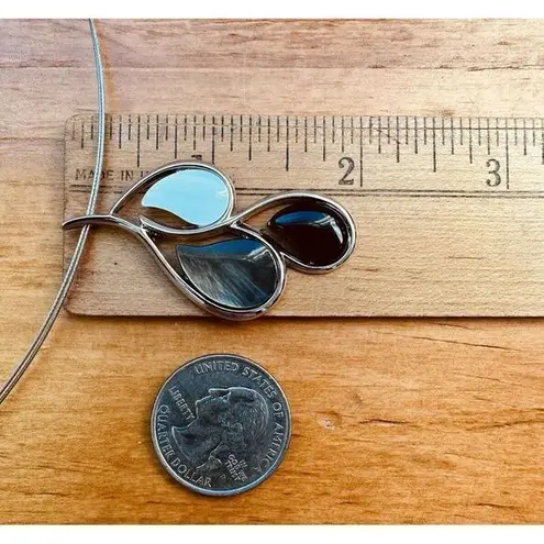 Lia Sophia Silver Tone Necklace Mother of Pearl Black White Tear Drops Pendant