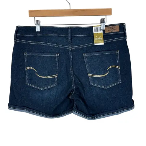 NWT Levi’s Denim Shorts Plus Size 16 Dark Wash Denim Modern Stretch High Rise Blue