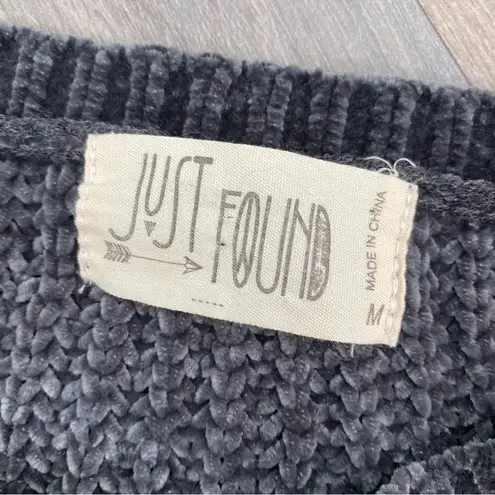 Just Found Ruffle Detail Chenille Sweater Gray Medium Crew Neck Waffle Knit