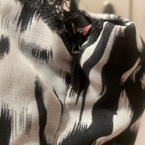 Paper + Tee Paper Tee ruffle animal print tank top black and white size small