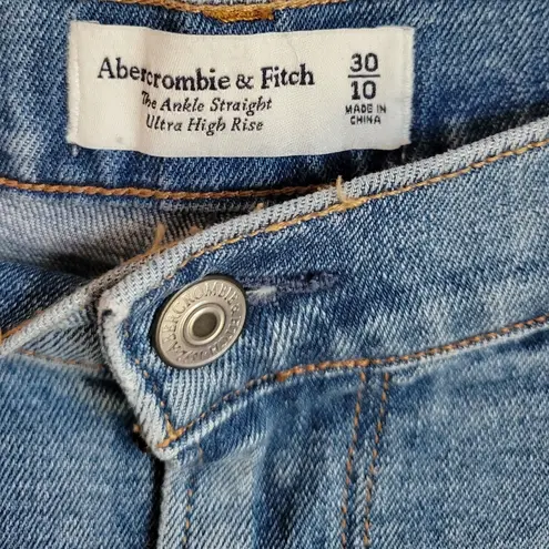 Abercrombie & Fitch  Ultra High Rise Ankle Straight Medium Wash Jeans Size 30 10