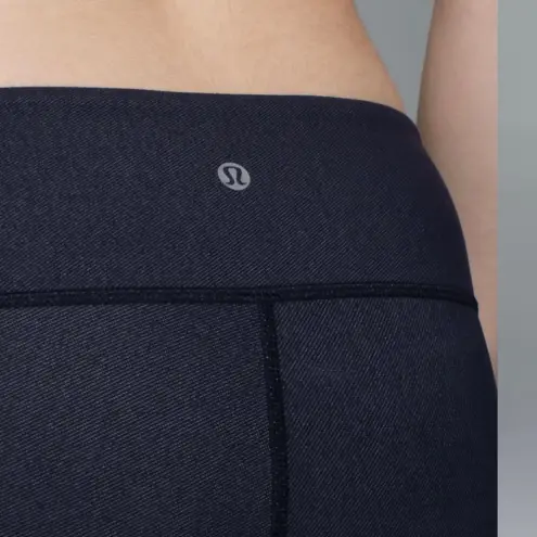 Lululemon  athletica wunder under naval‎ blue leggings- size 4