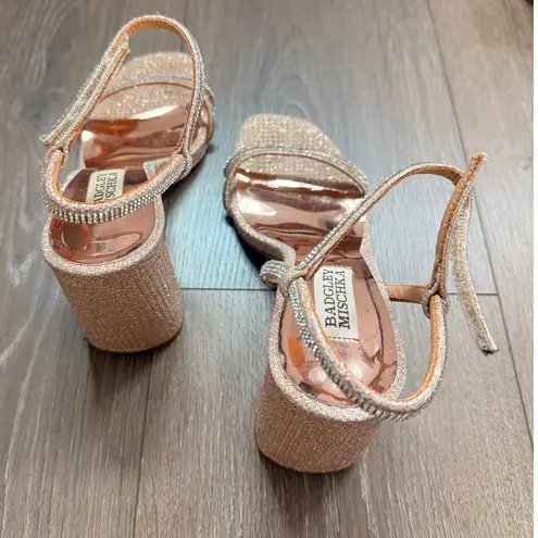 Badgley Mischka Ultima Block Heels Soiree Date Night Bridal Wedding US 7