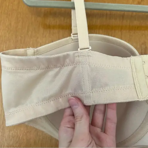 Wacoal Red Carpet Strapless Convertible Underwire Bra Nude Size 42D