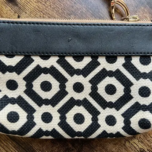 Spartina 449 linen & leather Pender wristlet
