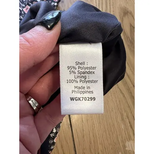 Magnolia Grace Women’s Size Medium Multi Color Floral Stretch A