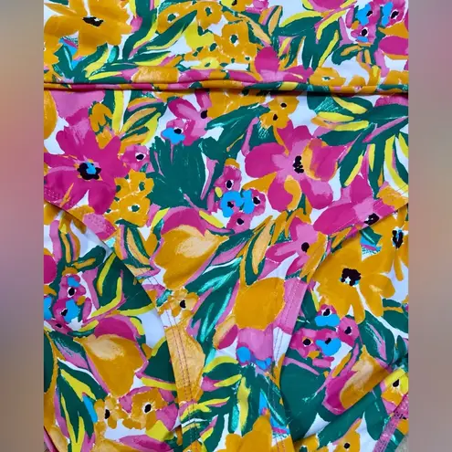 Anne cole NWT LTD Edition Floral V wire Bikini Top Convertible High Waist Swim