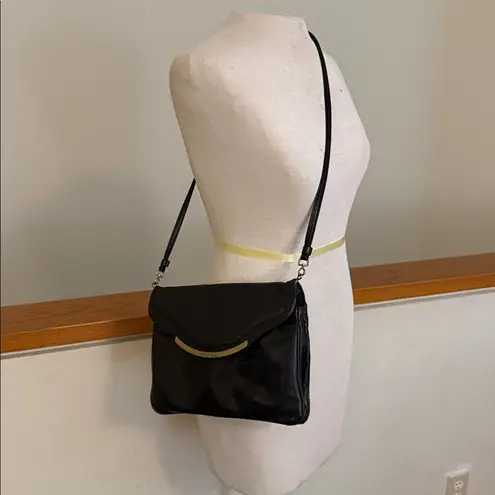 Etienne Aigner Vintage Elegant Black Leather Shoulder Bag classic style timeless