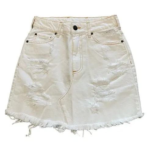 Ser.O.Ya Alli Distressed Mini Denim Skirt Optic White Arizona Size 24 NEW