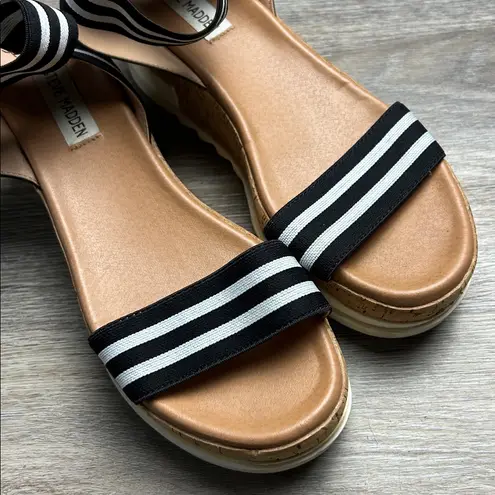 Steve Madden  Elba Black and White Striped Platform Sandals Size 7.5 - Image 2