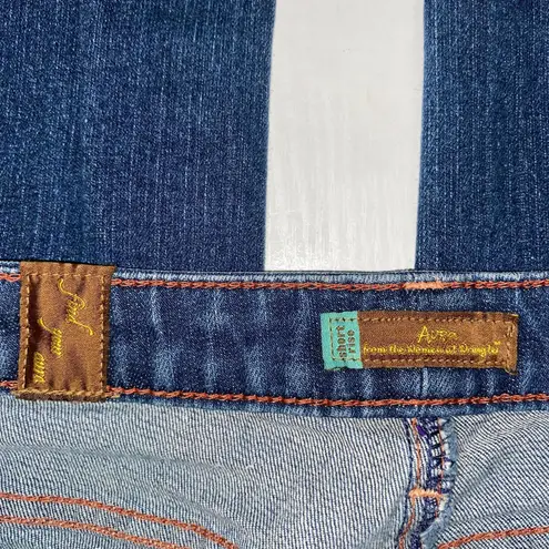 Aura by Wrangler low rise flare jeans size 4 y2k bootcut western vintage denim