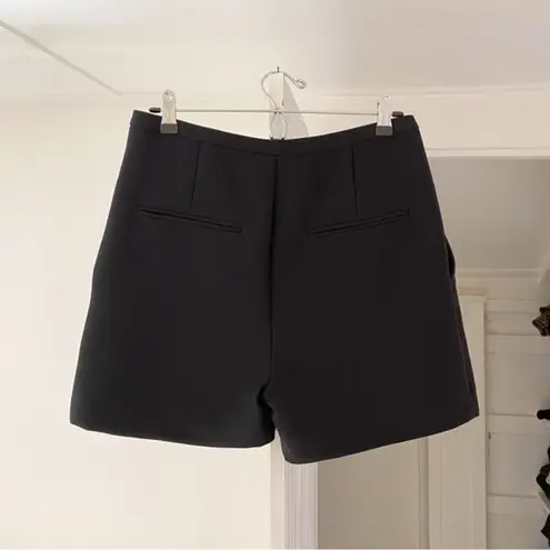 TOTEME Totéme Lluc Bermuda Short in Black Size S Retail $385