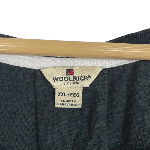 Woolrich  Women’s Classic Cotton Pocket Crewneck Tee in Black Size XXL