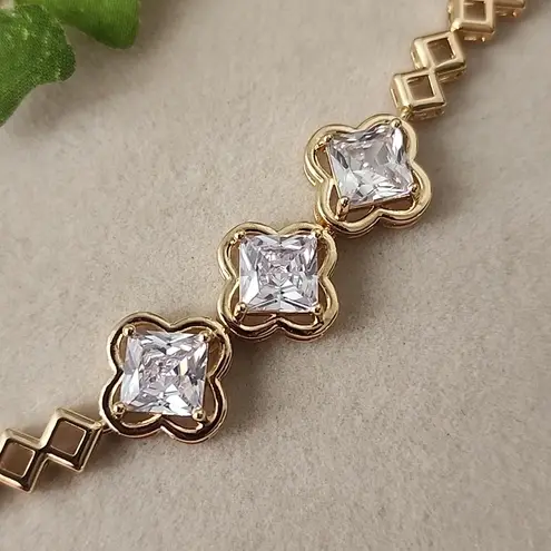 Gold Filled Bracelet Quatrefoil Clover Flower with Cubic Zirconia Crystal Stones