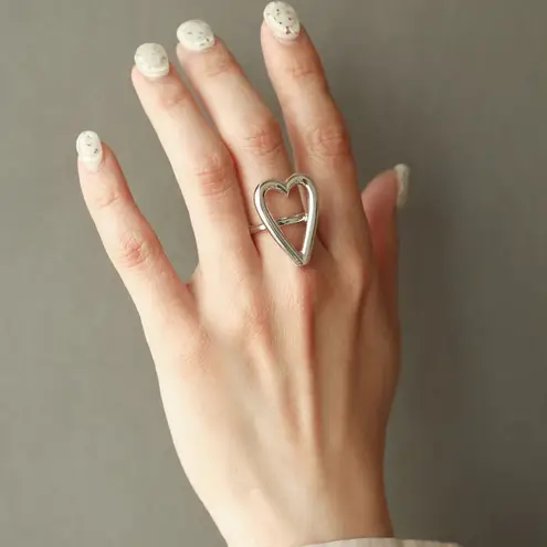 E.M. Heart Motif Ring 925 Silver 1802