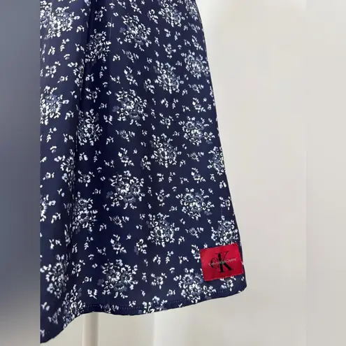 Calvin Klein Jeans Calvin Klein Navy Blue & White Floral Print Short Sleeve Knee Length Dress
