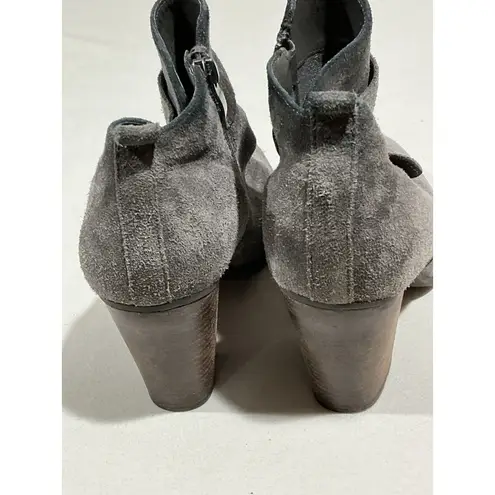 Franco Fortini Womans Lexi Gray Suede Size 10 Back Zip Bootie With Heel