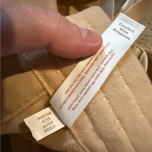 Cacique Lightly Lined Bra Set Black Cream Adjustable Women’s Size 48D Set of 2