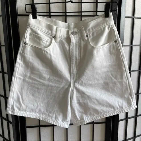 Uniqlo  Women’s White Denim Shorts