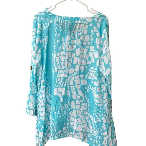 Pleasant Shade size XL semi sheer shark bite 3/4 roll up sleeves top. Beach tro Blue