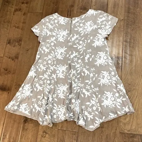 Sadie and Sage Short Sleeve Floral Mini Swing Dress