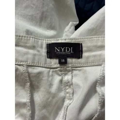 NYDJ  Shorts Womens White Bermuda Lift Tuck Stretch Denim Size 18