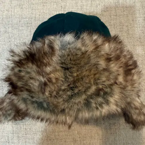 Women’s Green Trapper Hat with Faux Fur Trim