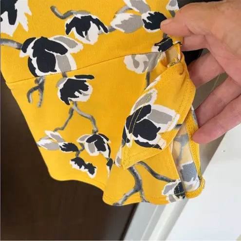 Like New Clara Sun Woo Yellow Floral Tie
Sleeve Tunic Top Size Large