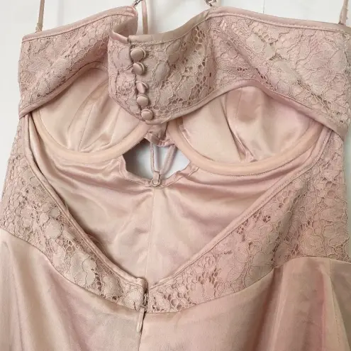 House Of CB  'Georgia' Crystal Satin and Lace Midi Dress cutout Size M NWOT‎