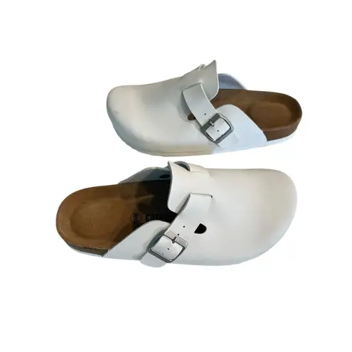 Cushionare CUSHIONAIRE Hana Slip-On Buckle Clog with Cork Footbed Memory Foam Size 8.5