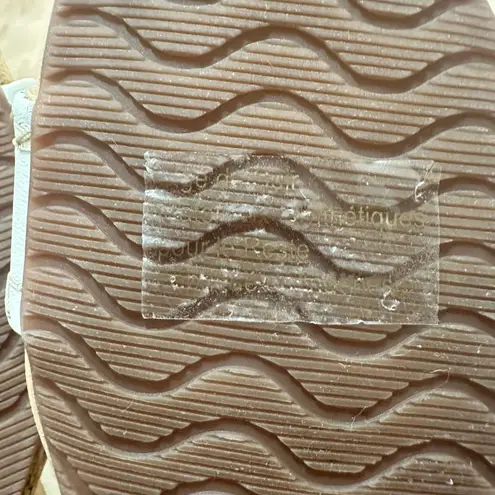 Clarks  | Women's White Leather Comfortable Espadrille Wedge Sandals, Size 7W