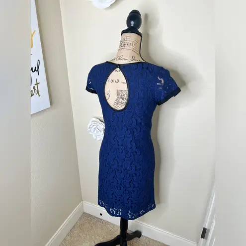 Uncle Frank NTM: Navy & Black Lace Dress with Keyhole Back Ruching Waist Sz M - Image 11