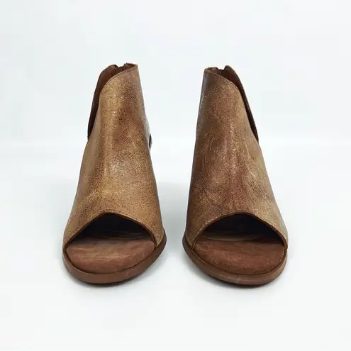Diba True Honey Suckle Block-Heel Leather Sandals in Tan | Size 7