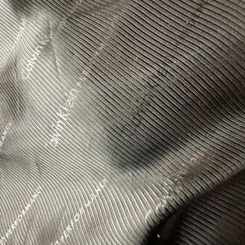 Calvin Klein Water Repellent Puffy Gray Vest Size S/M Faux Knit Design Zip Hood Silver