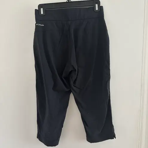 Columbia Black  Omni-shield capri pants Small