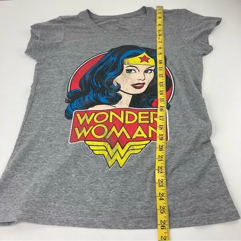 DC Comics Wonder Woman Ladies Gray T-Shirt Size M