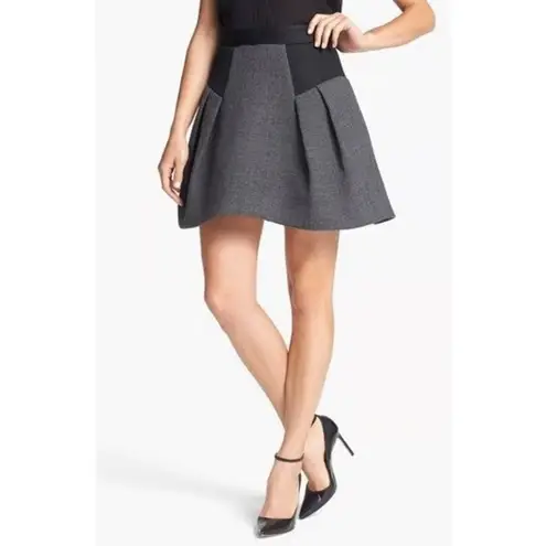 Milly  Runway Raquel Wool & Mesh Flared Mini Skirt Size 2 XS Designer Chic